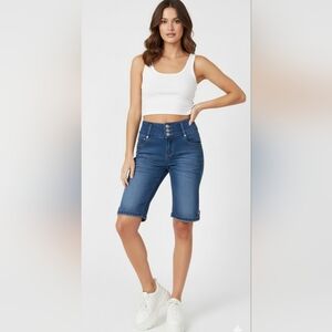 Kaba Jeans Juniors Medium Wash High Waisted Denim/Jean Bermuda Shorts Size 9 🐈